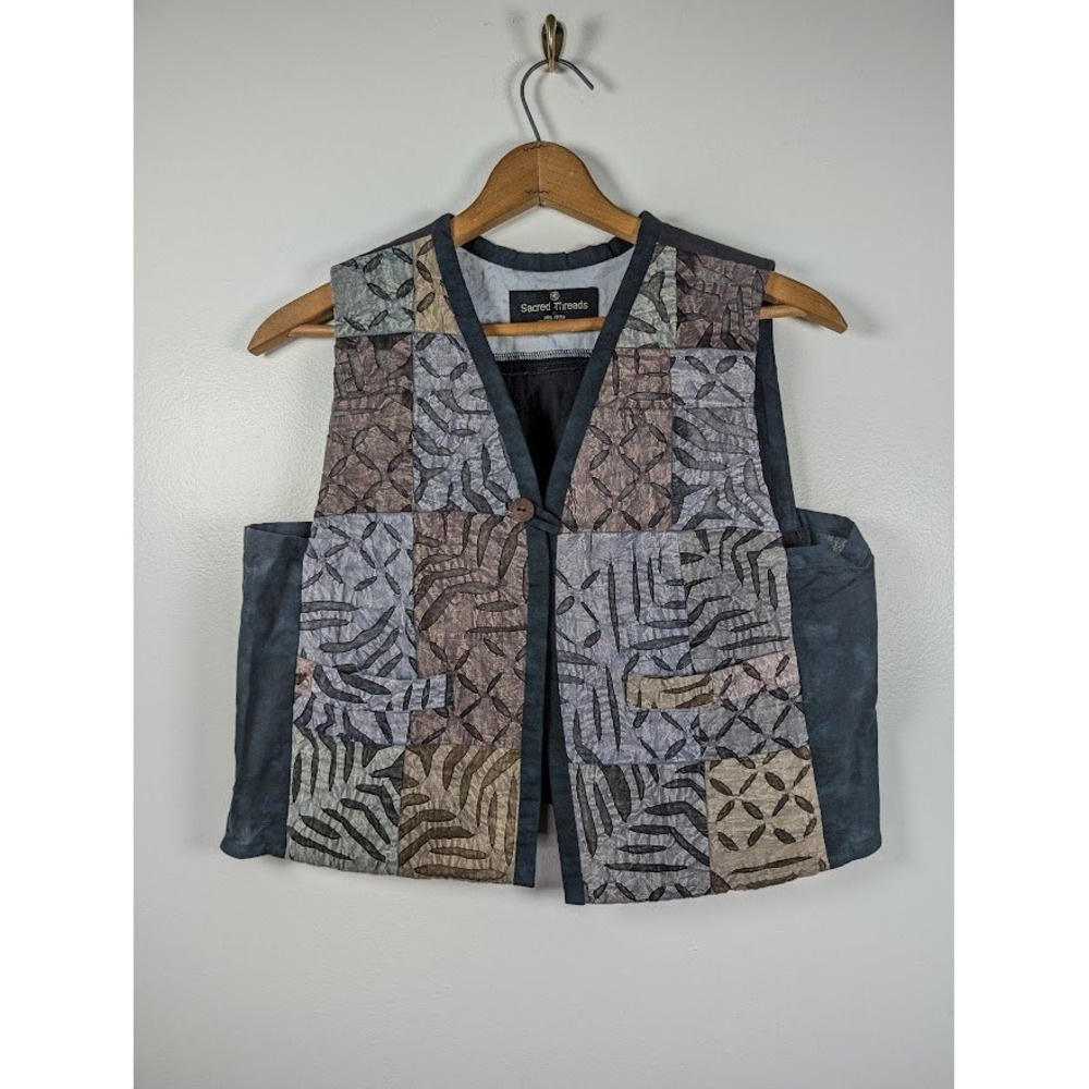 Sacred Threads Vest Women XL Quilted Patchwork Boho Lagenlook Tribal Artsy Hippi